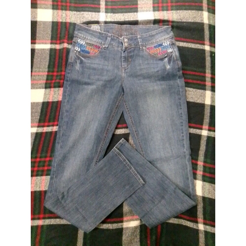 Jayden Women's Skinny Jeans Size 9/10 Reg Embroidered Accents New With Tags